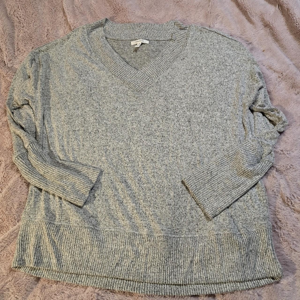 Maurices Heathered Gray V-Neck Sweater